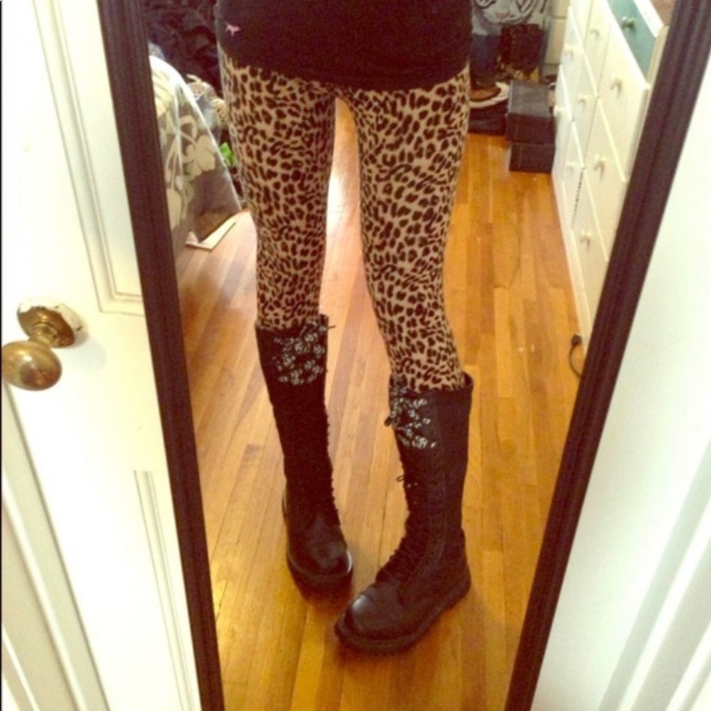 UK Demonia black lace up army boots